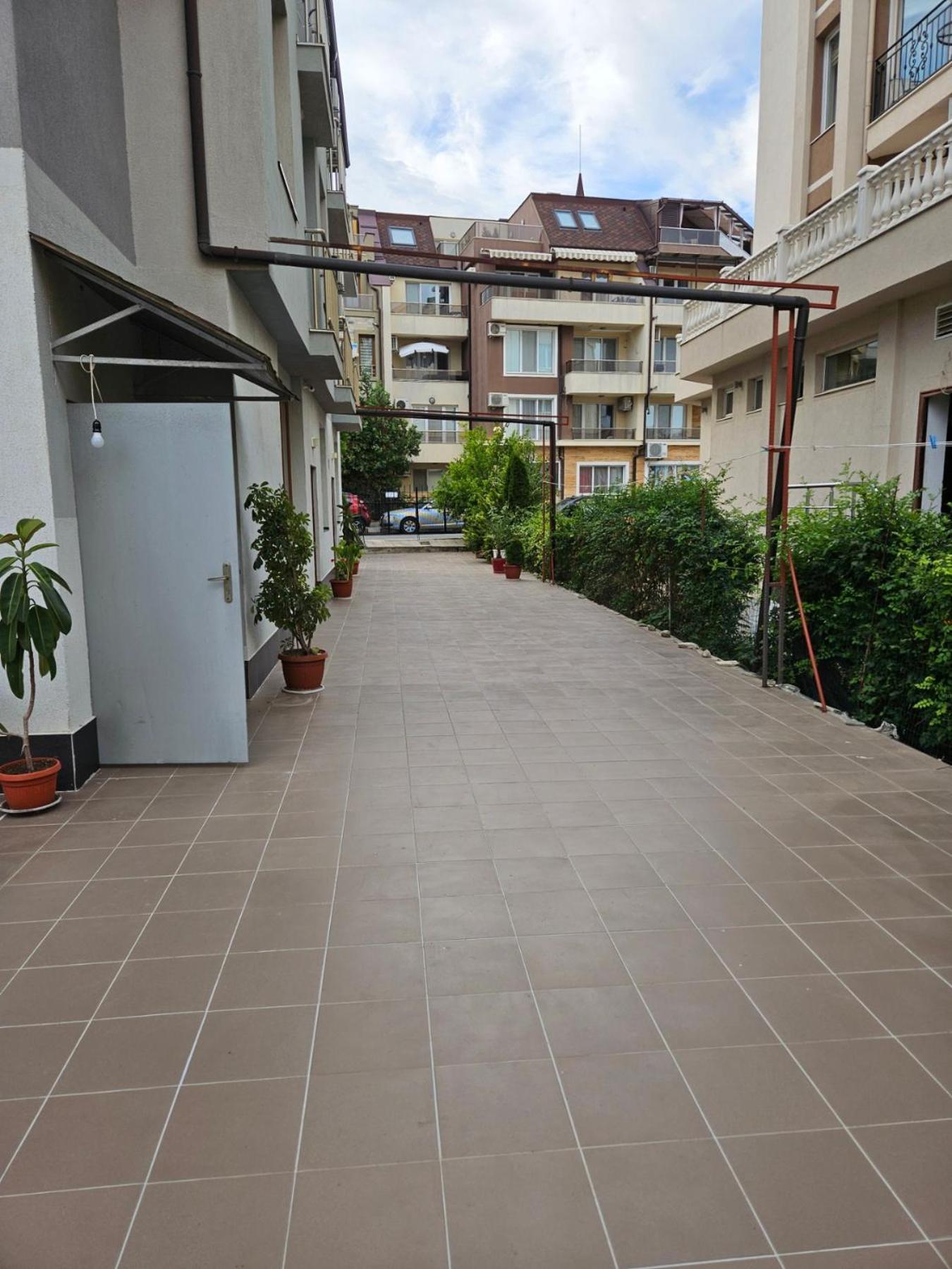 Guest House Petrovi Ravda Esterno foto